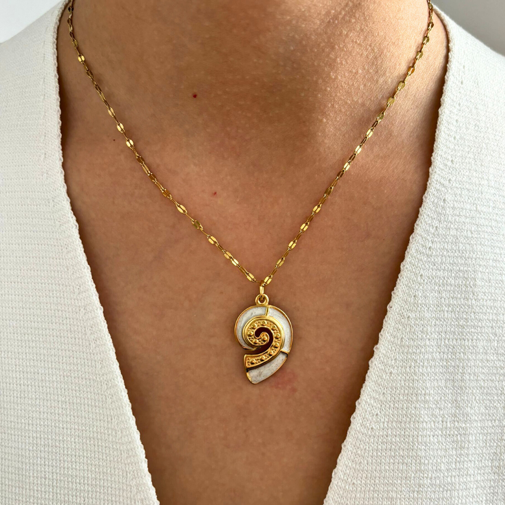 Golden Tide Pendant Set