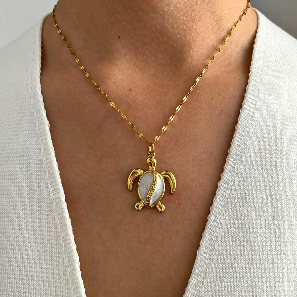 Golden Tide Pendant Set